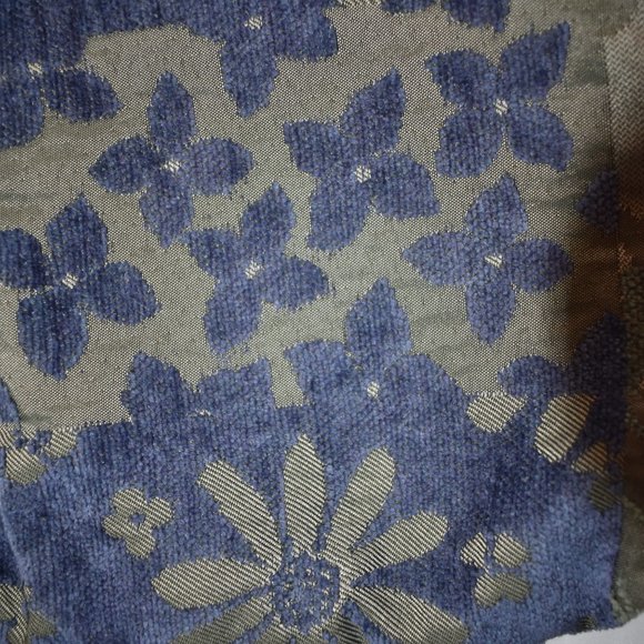 Brocaded Crossbody bag - Picture 4 of 8